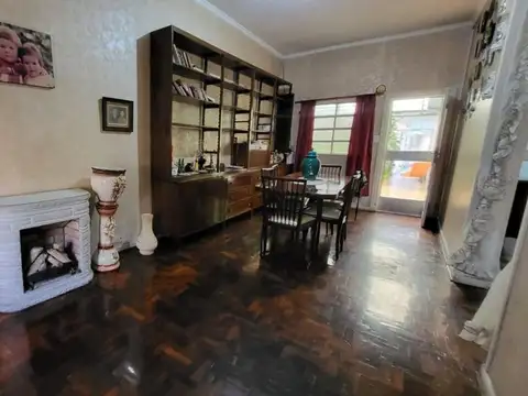 casa en venta lote propio de 8 x 40 Lanús oeste