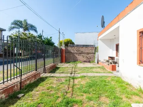 Casa en Venta en Castelar Sur, USD 85.000