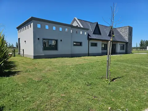 Casa en Venta en Lagos de San Eliseo, USD 250.000