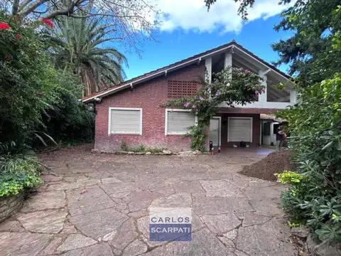 Casa en Alquiler de 4 dormitorios