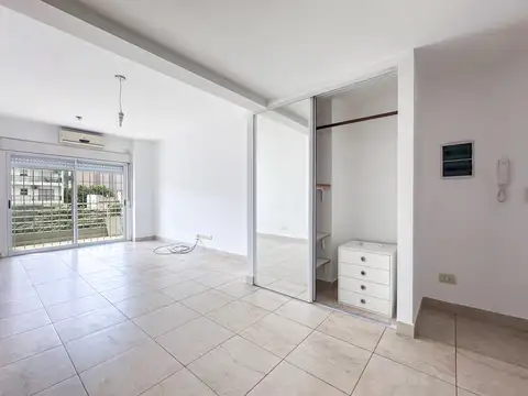 Departamento en Alquiler en Villa Pueyrredón, CABA