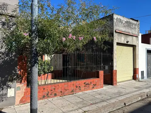 Venta de casa en pasaje a reciclar  - villa devoto