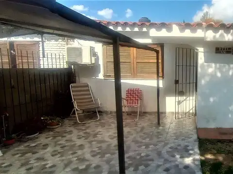 VENTA HERMOSA CASA BARRIO MATIENZO 2 DORMITORIOS