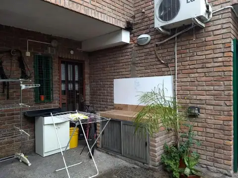 Depto Tipo Casa en Venta de 4 ambientes