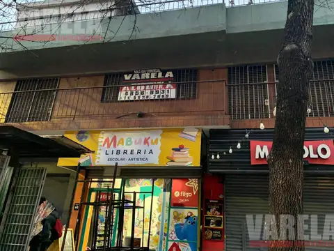 PH 3 amb- *SOLO USO COMERCIAL* en Alquiler Acoyte al 700 -Sin Expensas $ 850.000