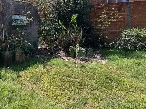 Terreno en Venta 27  mts Fondo