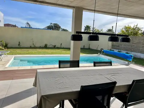 alquiler casa temporada punta del este con piscina