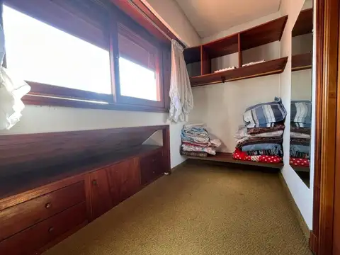 Venta Casa 4 ambientes barrio San José