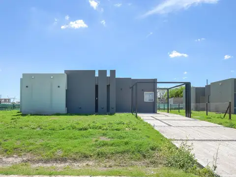 Venta de Casa a Estrenar - Barrio La Magdalena 