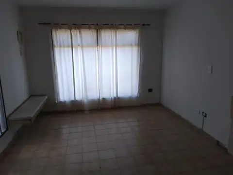 Casa en Alquiler de 4 dormitorios