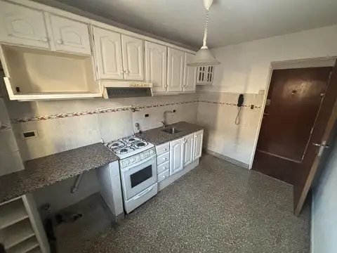 Departamento en Alquiler en Olivos Vias/Maipu, $ 860.000