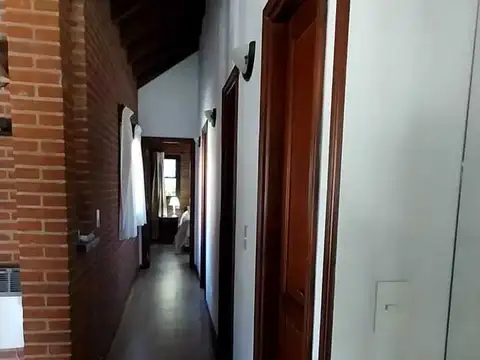 Casa en Alquiler Temporal con 1 cochera