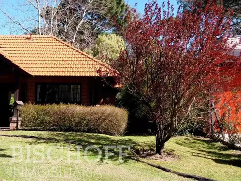 Casa en Alquiler Temporal con 1 cochera