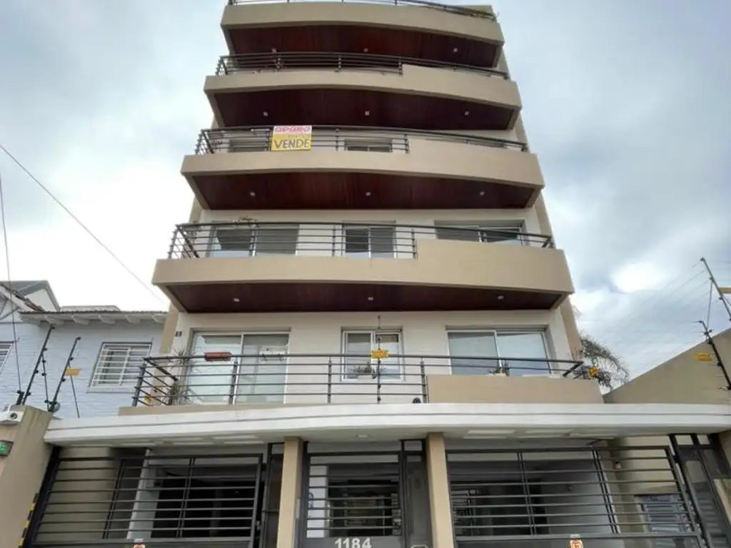 Bottaro 1184 , Piso 4