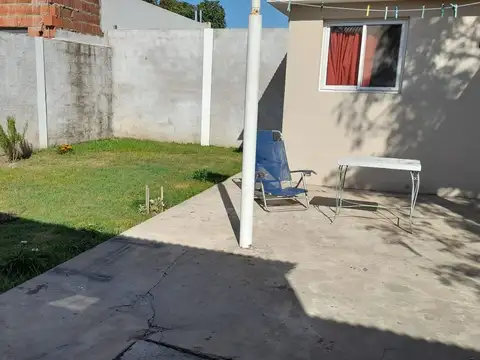 Casa 3 ambientes con 2 baños