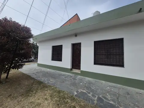 Casa 3 Amb en alquiler en Merlo Sur