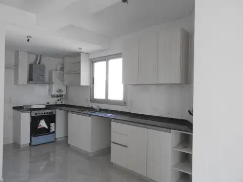 Departamento en Alquiler con 1 cocheras