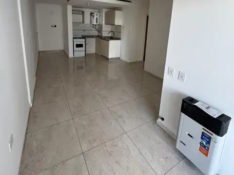 Departamento en Alquiler en General Paz, $ 640.000