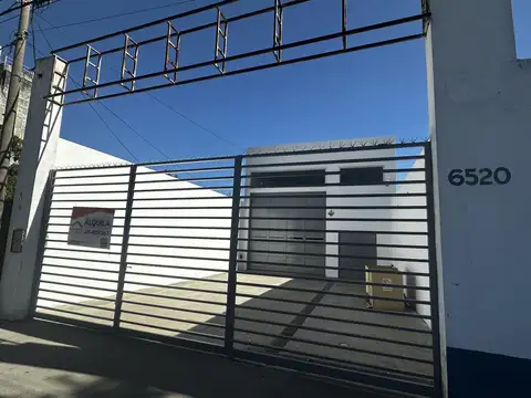 Galpon con Oficina. Fisherton. Sobre Eva Peron  6500