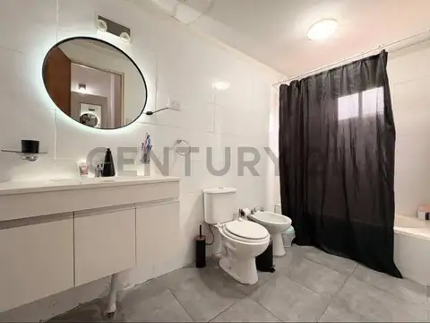 Departamento 5 ambientes con 2 baños