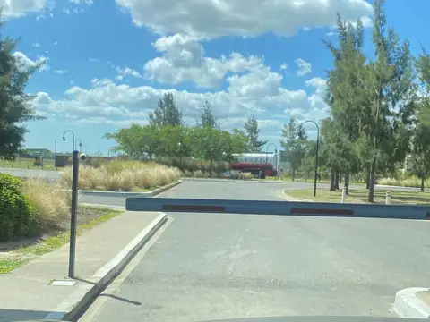 Terreno en Venta de 928,0 m2