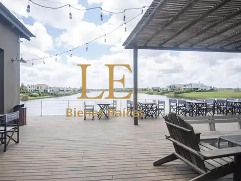 Terreno en Venta de 928,0 m2