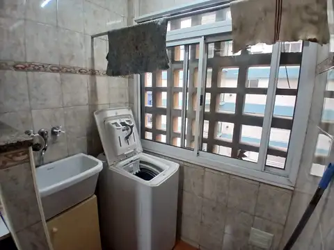 DPTO 3 AMBIENTES CON BALCON AL FRENTE EN VENTA - EXCELENTE OPORTUNIDAD