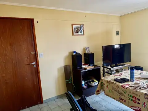 Departamento 3 ambientes Barrio Levalle luminoso