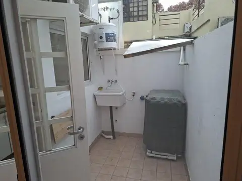 Depto Tipo Casa 2 ambientes con 1 baño