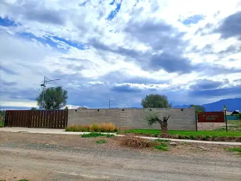 HERMOSO LOTE EN  BARRIO LAS MORAS VISTALBA