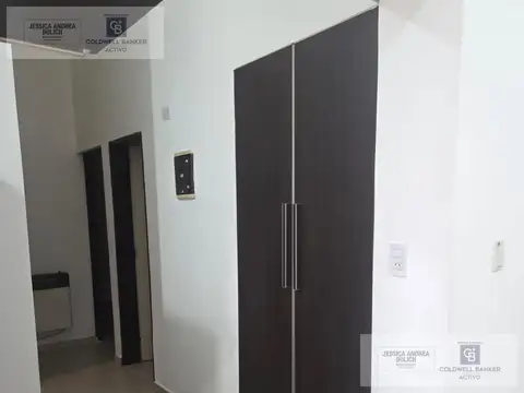 Casa en Alquiler con 2 cocheras
