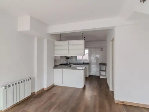 Depto Tipo Casa 3 ambientes con 2 baños