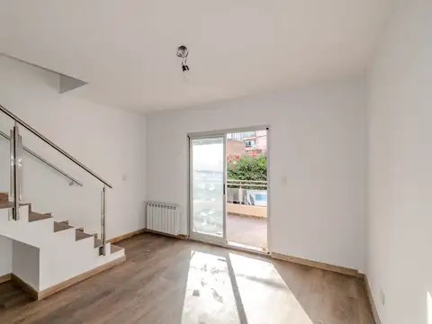 Depto Tipo Casa en Venta al Noroeste
