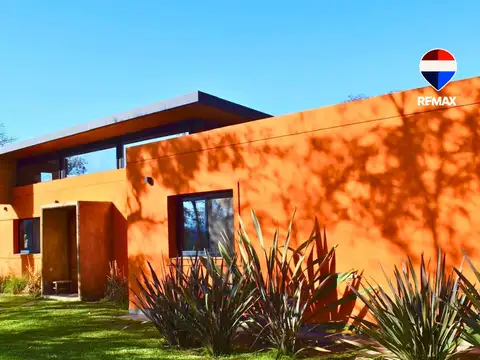 CASA EN VENTA VALLE ESCONDIDO APTA CREDITO 2 DORM