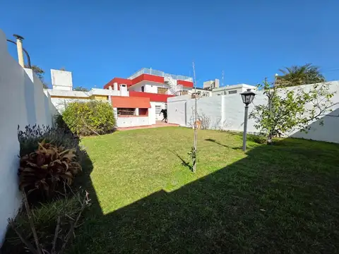 VENTA APTO CREDITO CASA 4 DORMITORIOS 3 BAÑOS AMPLIO PATIO