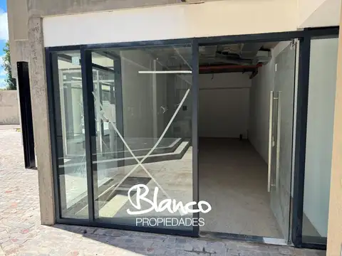 Local  en Venta en 46 Plaza, Pilar, G.B.A. Zona Norte