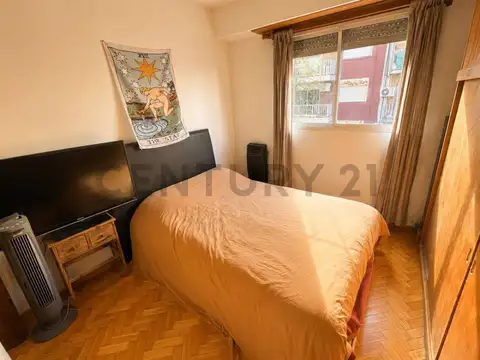 VENTA OPORTUNIDAD DPTO 3 AMBIENTES CON BALCÓN  – BALVANERA - PERMUTA