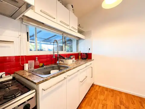 Casa 7 ambientes con 2 baños