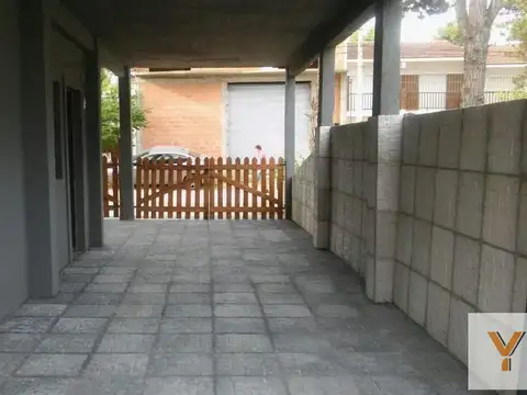 Depto Tipo Casa 3 ambientes con 1 baño