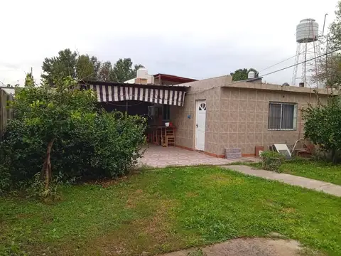 Casa en Venta con 1 cochera