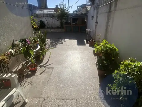 Casa 6 ambientes con 1 baño