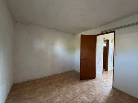 Casa en Alquiler con 2 cocheras