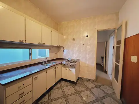 Departamento 5 ambientes con 1 baño