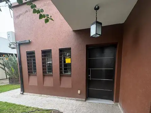 Casa 4 ambientes en venta en Ituzaingo