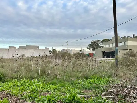 Lote en venta, la plata