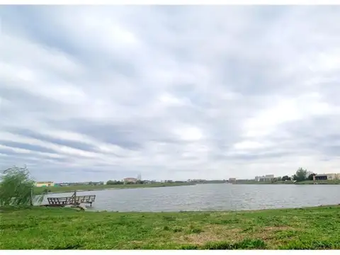 Terreno en Venta de 923,0 m2