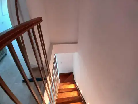 Depto Tipo Casa en Venta 4 años