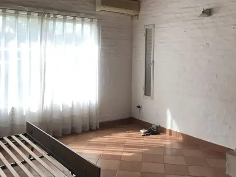 Casa en venta - Cañuelas