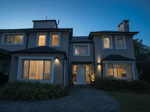 Casa en Venta de 5 dormitorios