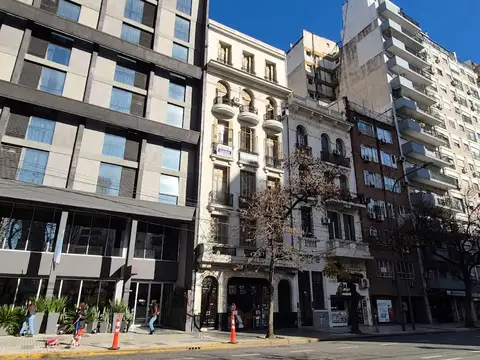 Avenida Rivadavia 1000